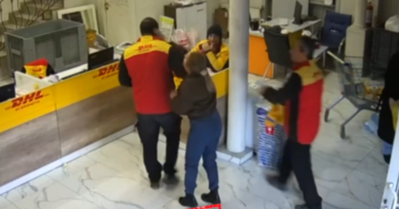 Dayak yedi, tazminatsız kovuldu! Sosyal medya kargo şirketindeki dayağı konuşuyor