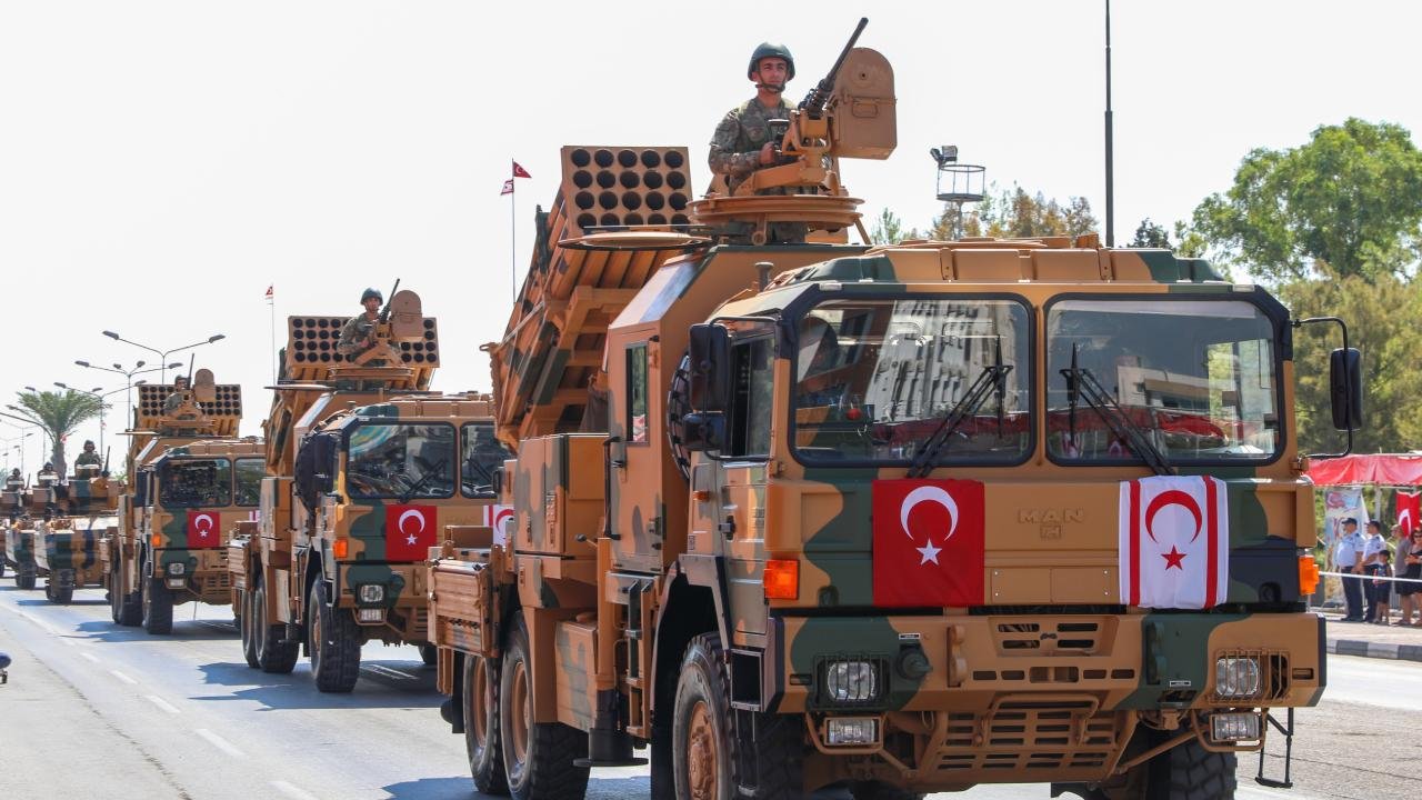 Doğu Akdeniz'de dikkat çeken açıklama!  Bakan Güler duyurdu Kıbrıs'a ilişkin askeri hazırlık durumunu güncelliyor
