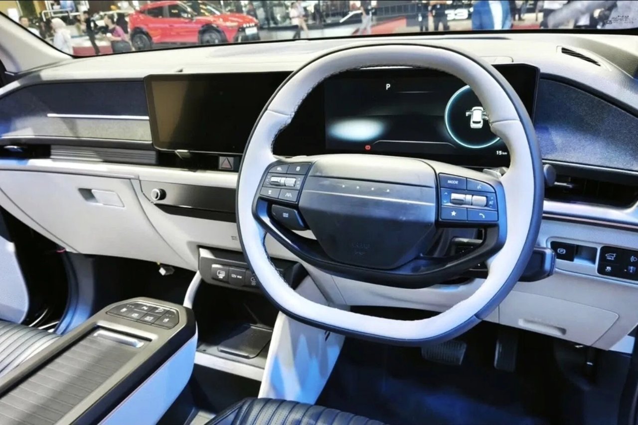 Hyundai'den 7 kişilik elektrikli MPV sürprizi! Neira Concept ilk kez görücüye çıktı