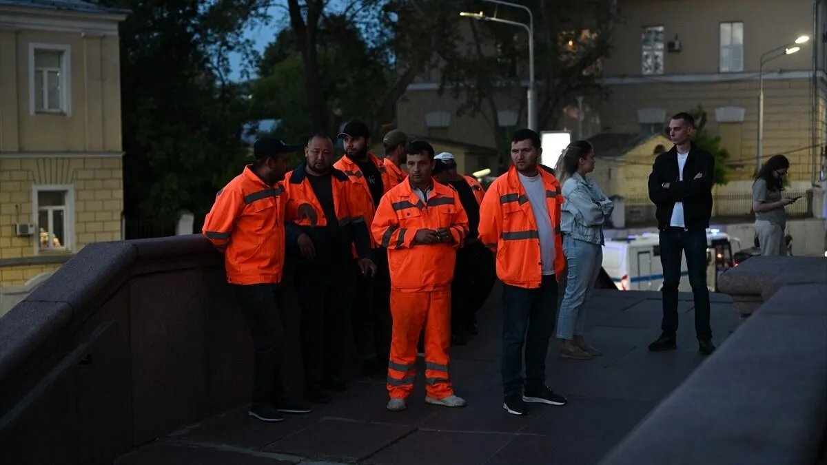 Moskovada kafe yakınlarında patlama! Ölü ve yaralılar var
