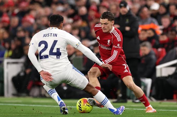 Şifresiz canlı yayın bilgileri: Liverpool-Leeds United maçı hangi kanalda, saat kaçta?