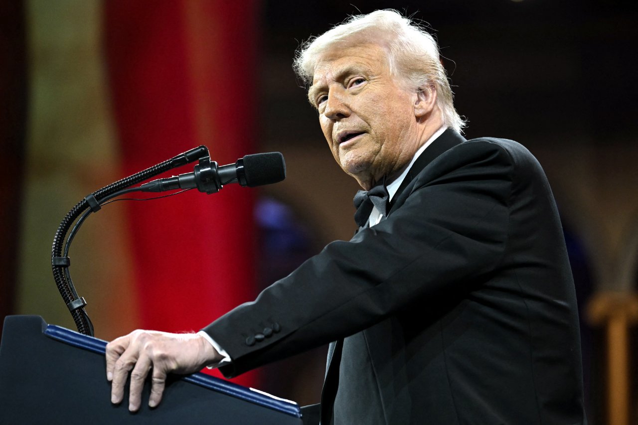 ABD toprağı ilan etmişti! Trump'ın gizli planı ifşa oldu: Gemileri Hürmüz'den böyle geçiriyorlar