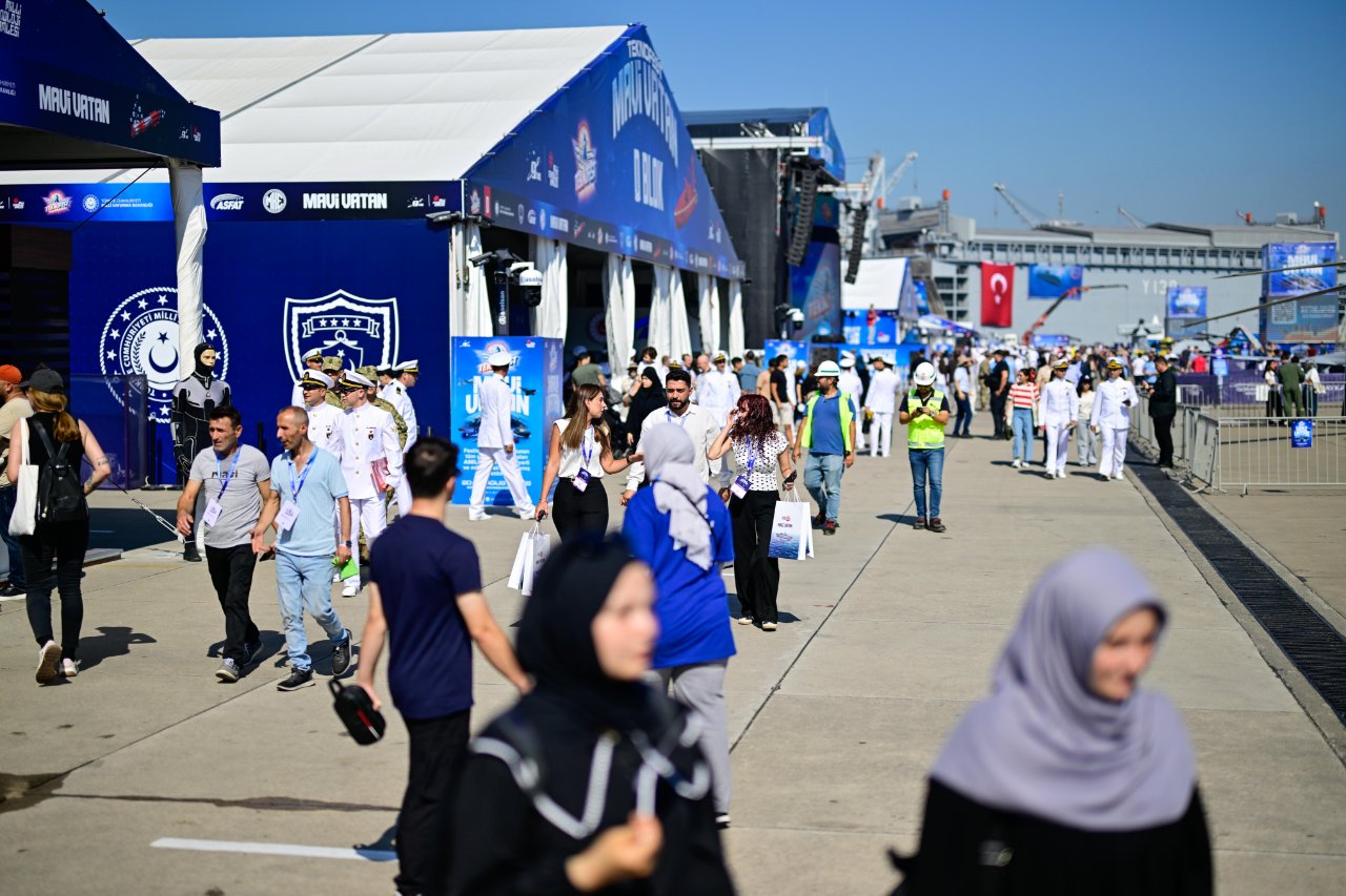 TEKNOFEST Mavi Vatan başladı! Vatandaşlar akın etti