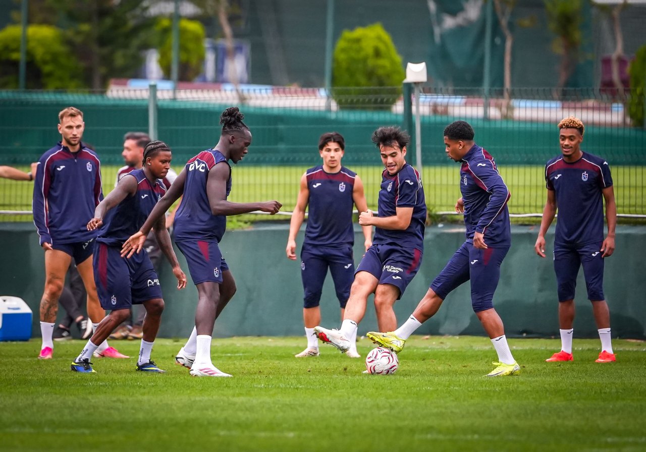 Trabzonspor-Ferencvaros canlı yayın hangi kanalda, şifresiz nerede izlenir? İşte muhtemel 11ler