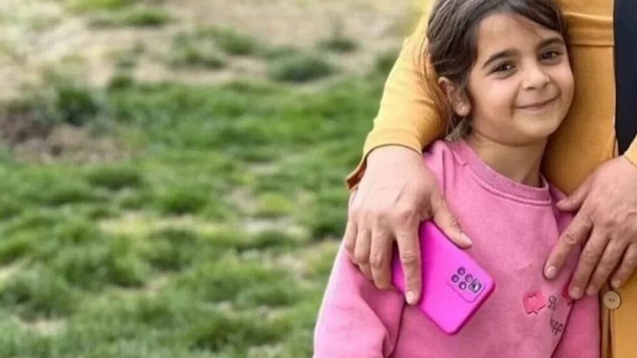 2 yıl geçti ama acısı dinmedi! Narin Güran için yürek yakan anma