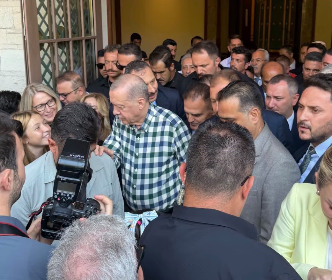 Cumhurbaşkanı Erdoğan Marmaris’te vatandaşlarla bir araya geldi!