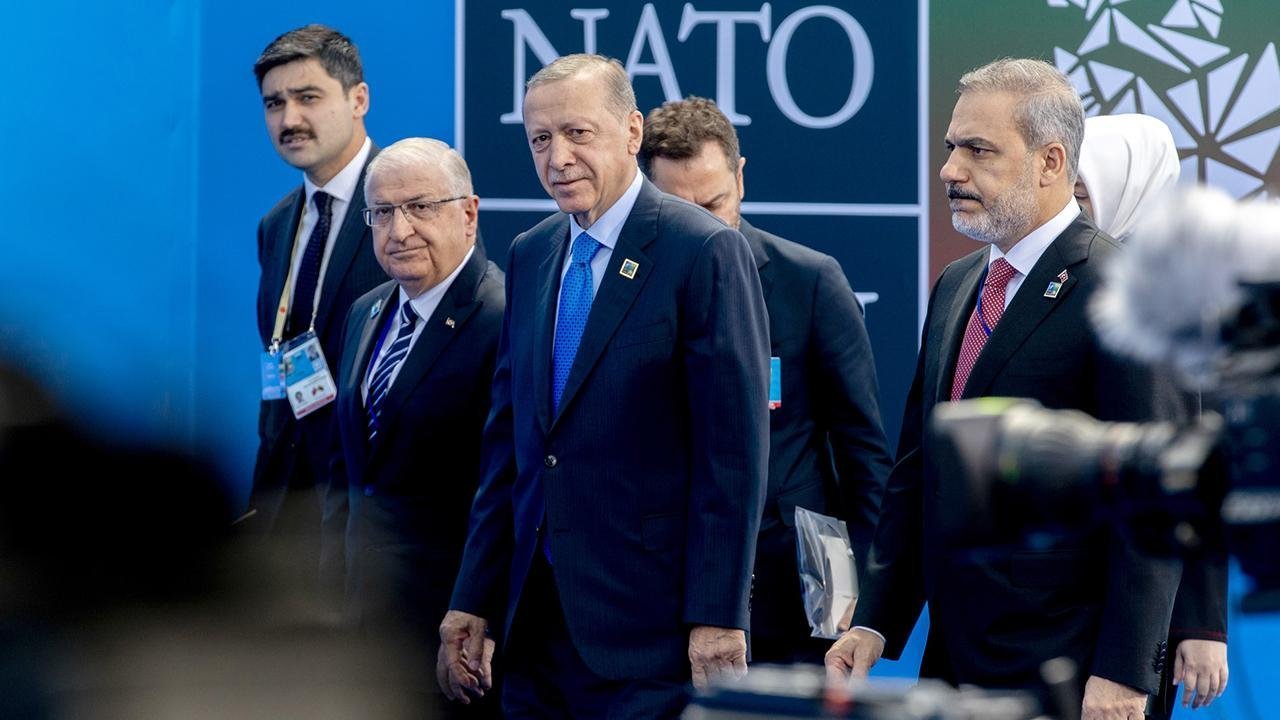 NATO OYUNU ELİNDE PATLADI