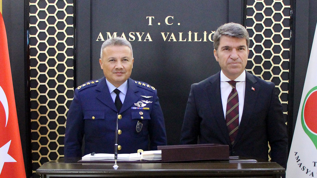 Türkiye'nin ilk astronotu Alper Gezeravcı, Merzifon 5. Ana Jet Üs Komutanı olarak atanmıştı!  Bugün göreve başladı