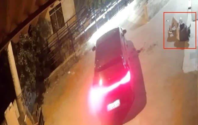 Boynundan kollarıyla sıktı, ölene kadar bırakmadı! İzmir'deki vahşet kamerada