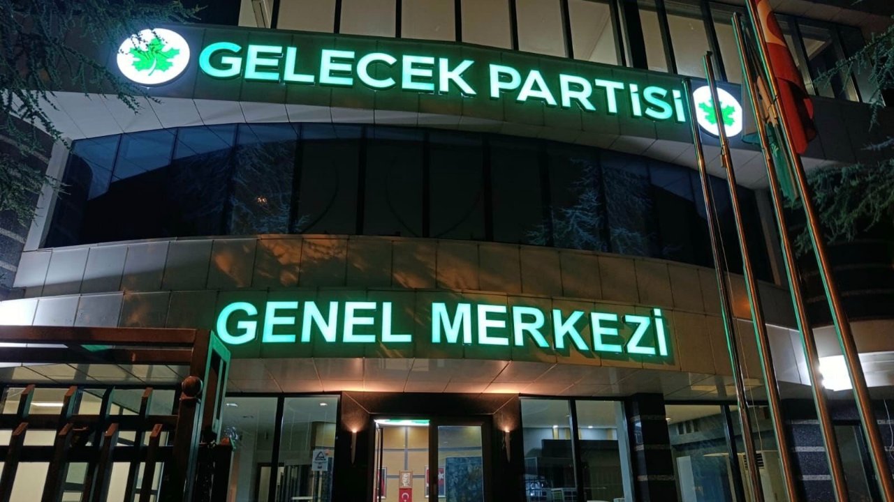 Gelecek Partisi resmen feshedildi! Kongreden karar çıktı