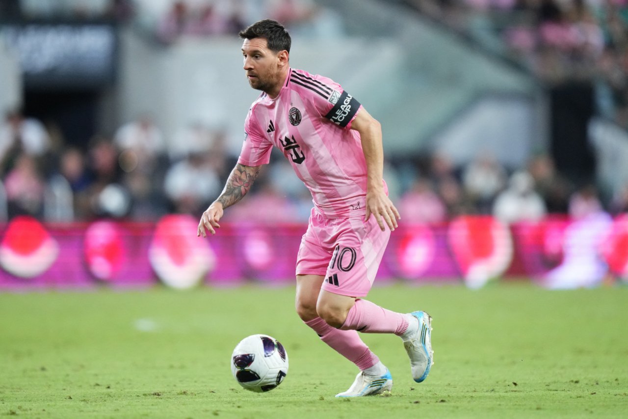Lionel Messi, profesyonel futbol kariyerinde 22 yılı geride bıraktı.
