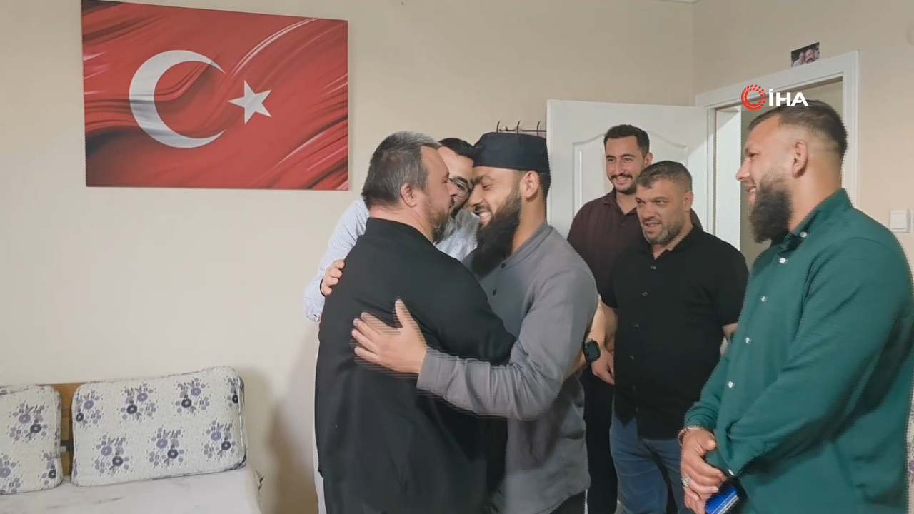 Down sendromlu Savaş’ın ezan aşkı yürekleri ısıttı: Fenomen isim Feke’ye geldi