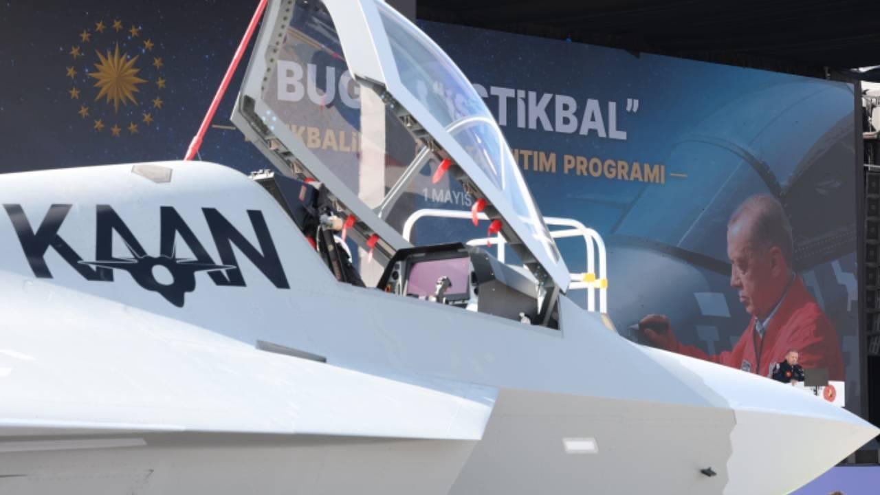 Dünyanın gözü bu testte olacak! Türk havacılık tarihinde bir ilk: KAAN'lar gökyüzünde yan yana uçacak!