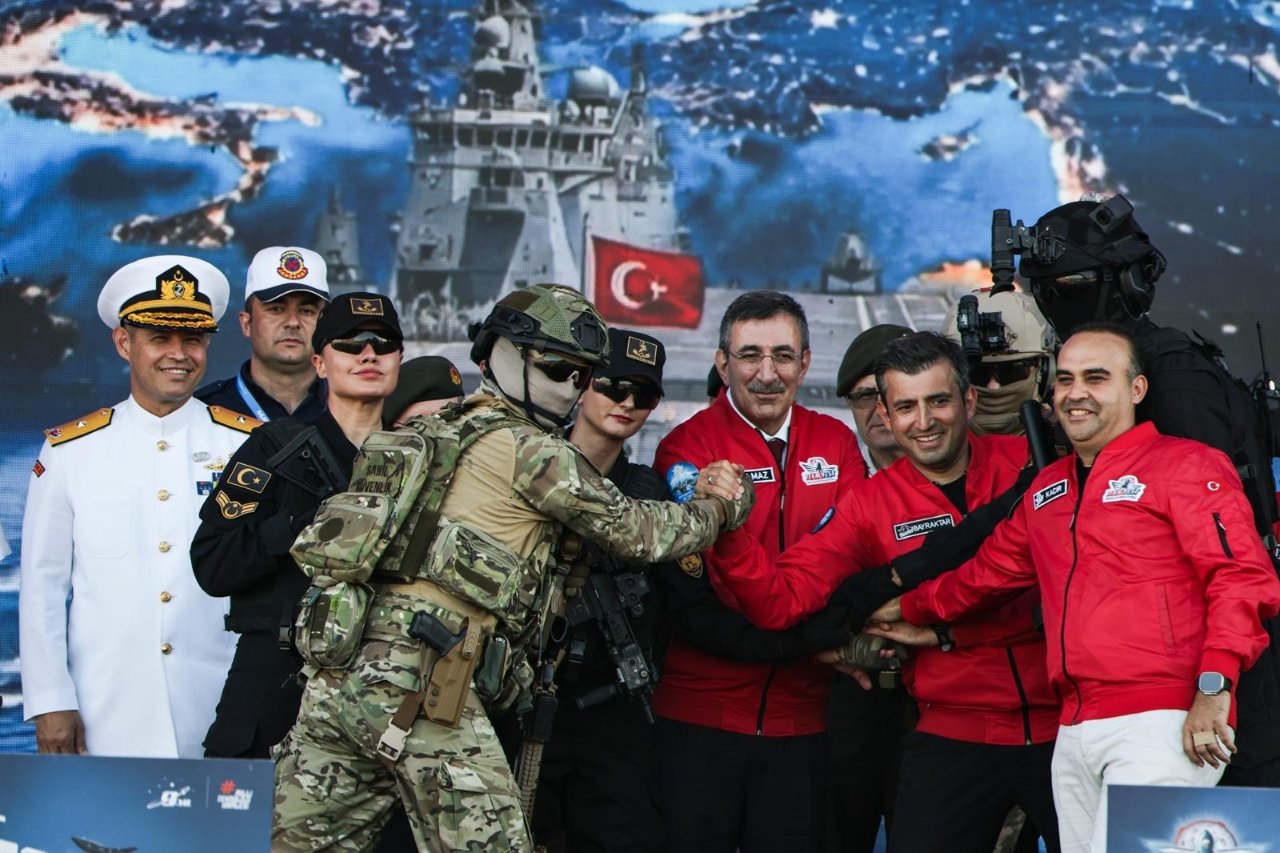"Kimsenin merhametine güvenecek dönemde değiliz"... TEKNOFEST'te Cevdet Yılmaz’ın sözleri gündem oldu