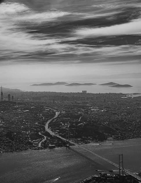 Leica’dan İbrahim Kalın’ın İstanbul fotoğrafına övgü! Instagram hesabından paylaştılar