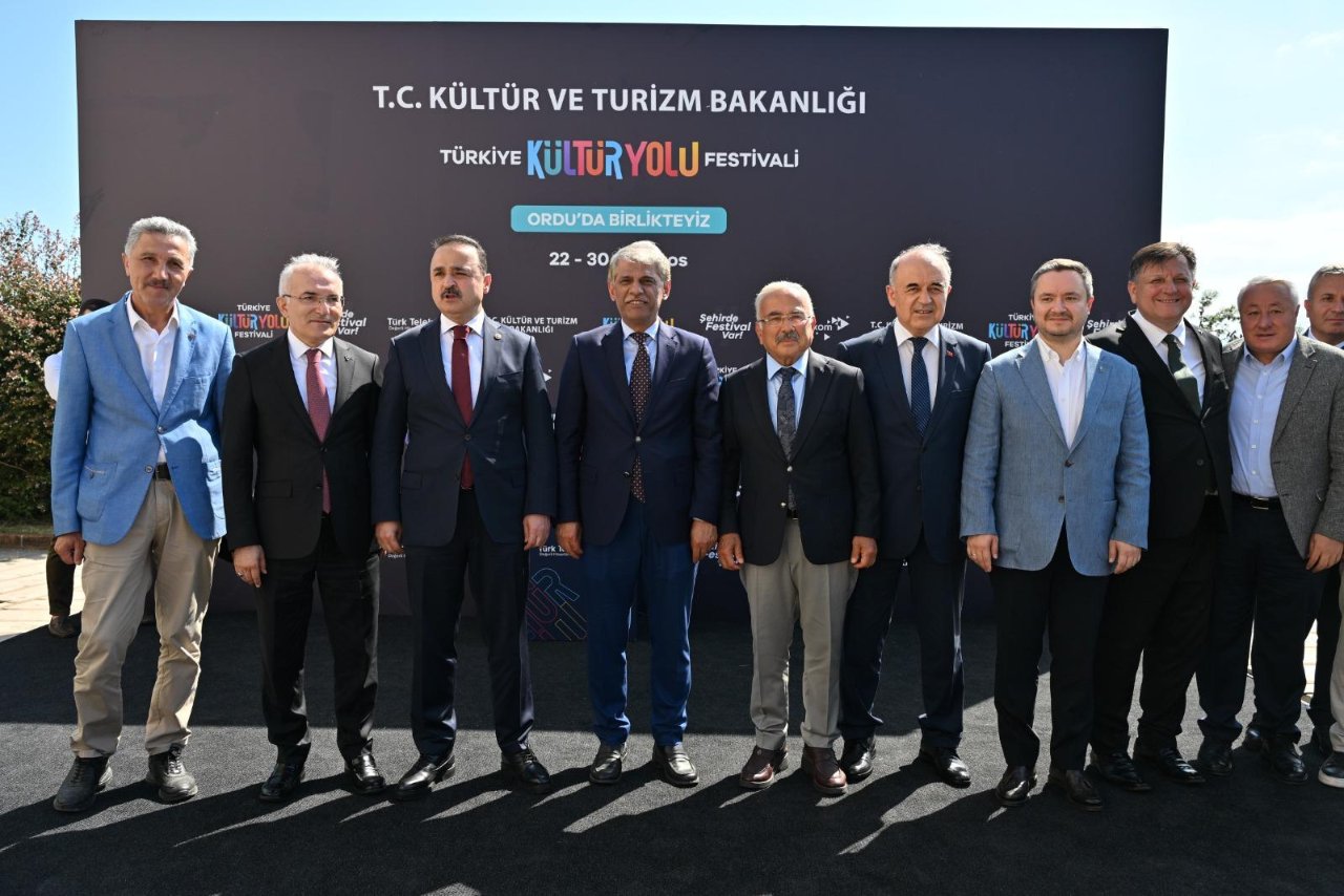 Maviyle yeşilin buluştuğu Ordu’da Türkiye kültür yolu festivali zamanı
