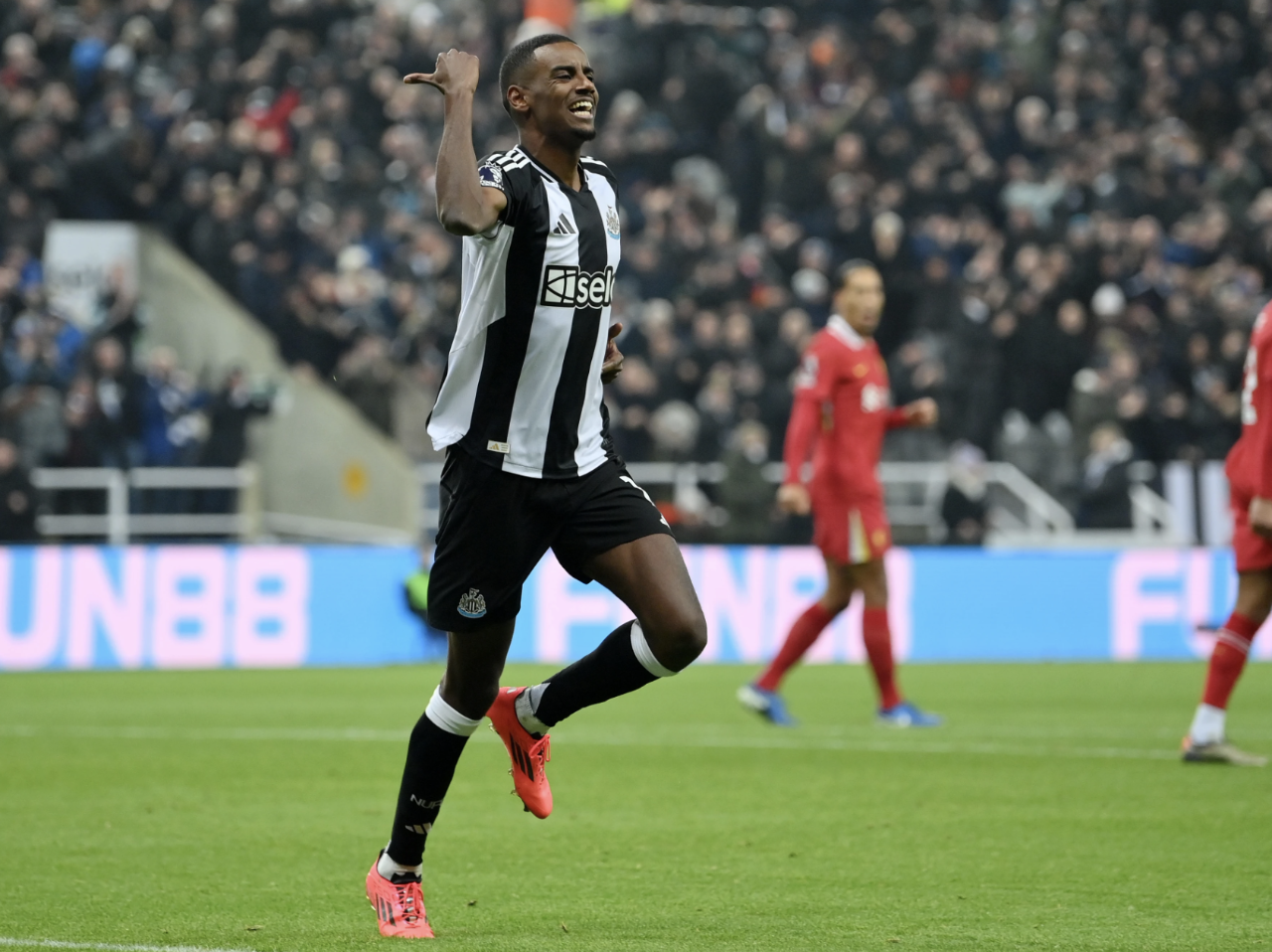 Newcastle United-Liverpool maçı hangi kanalda, nerede izlenir? Premier Lig heyecanı başladı