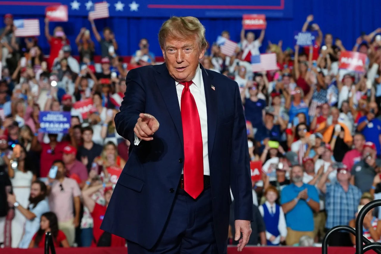 Trump ailesini soruşturma kabusu sardı: Milyon dolarlar da kurtaramadı, Demokratlarla pazarlık başladı!
