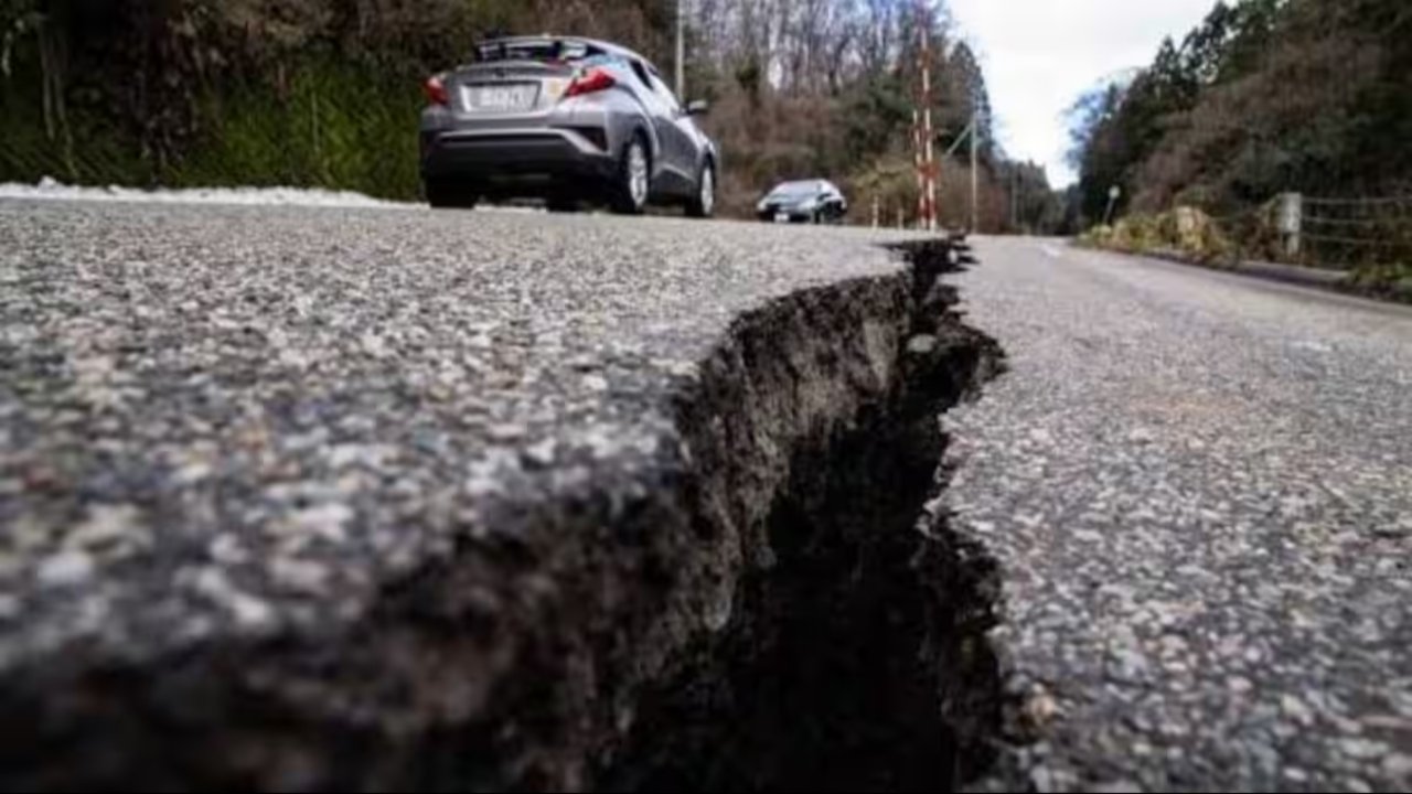 Ülkede 5,9 büyüklüğünde deprem! 37 kişi yaralandı: Meteorolojiden 'artçı' uyarısı geldi!