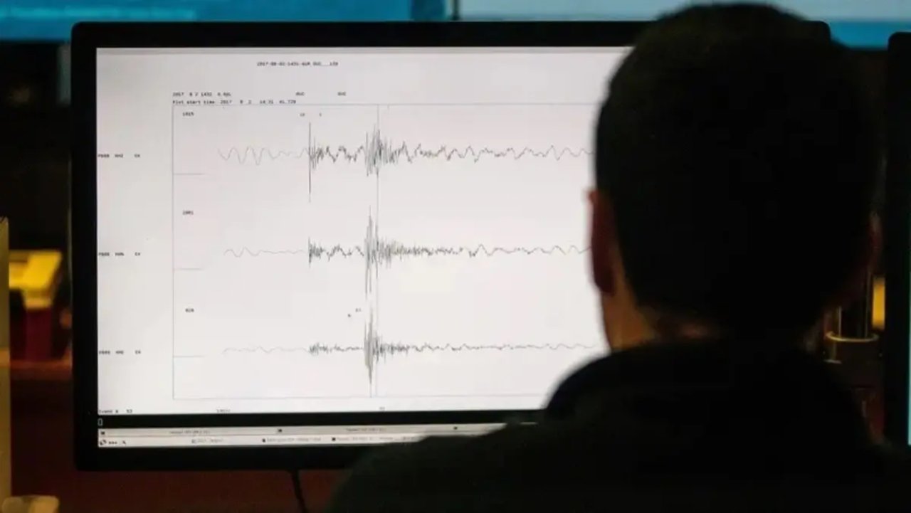 Ülkede 5,9 büyüklüğünde deprem! 37 kişi yaralandı: Meteorolojiden 'artçı' uyarısı geldi!