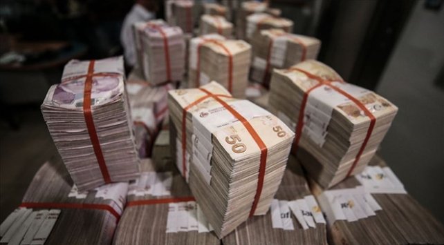 Yapay zekâya güvenmenin faturası ağır oldu! Çiftçiden, yatırımcıya herkesin danışmanı…