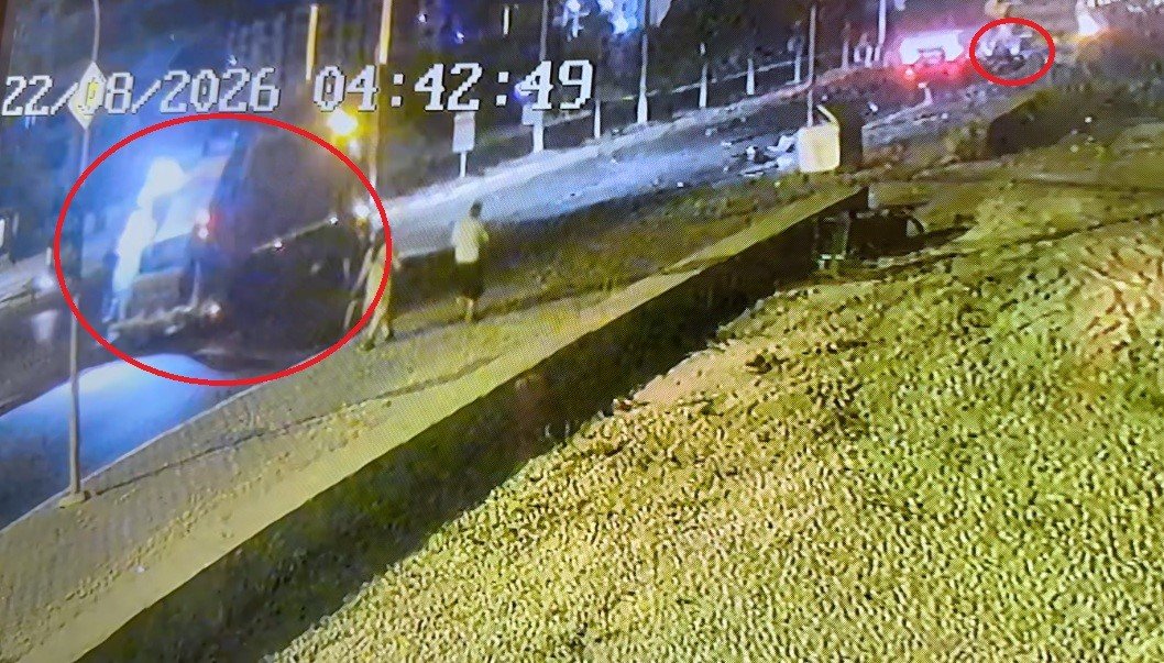 Antalya’daki kazada yürek yakan tesadüf! Yardım için koştu, görünce dayanamadı! Oğlu kollarında can verdi!