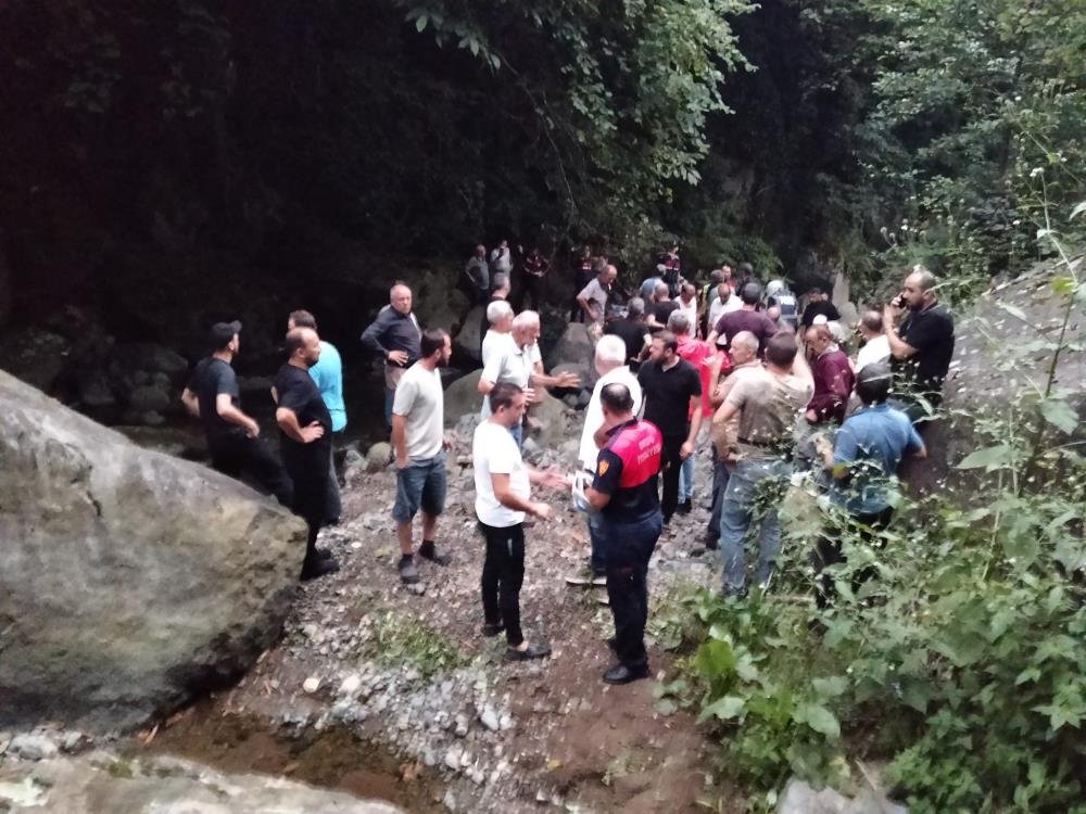 Ordu'da esrarengiz olay! Kız kardeşlerin cesedi dere kenarında bulundu