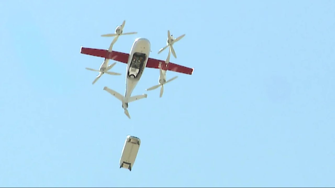 Reçeteli ilaçlar 90 metre yükseklikten kapıya inecek: Drone ile teslimat dönemi başladı