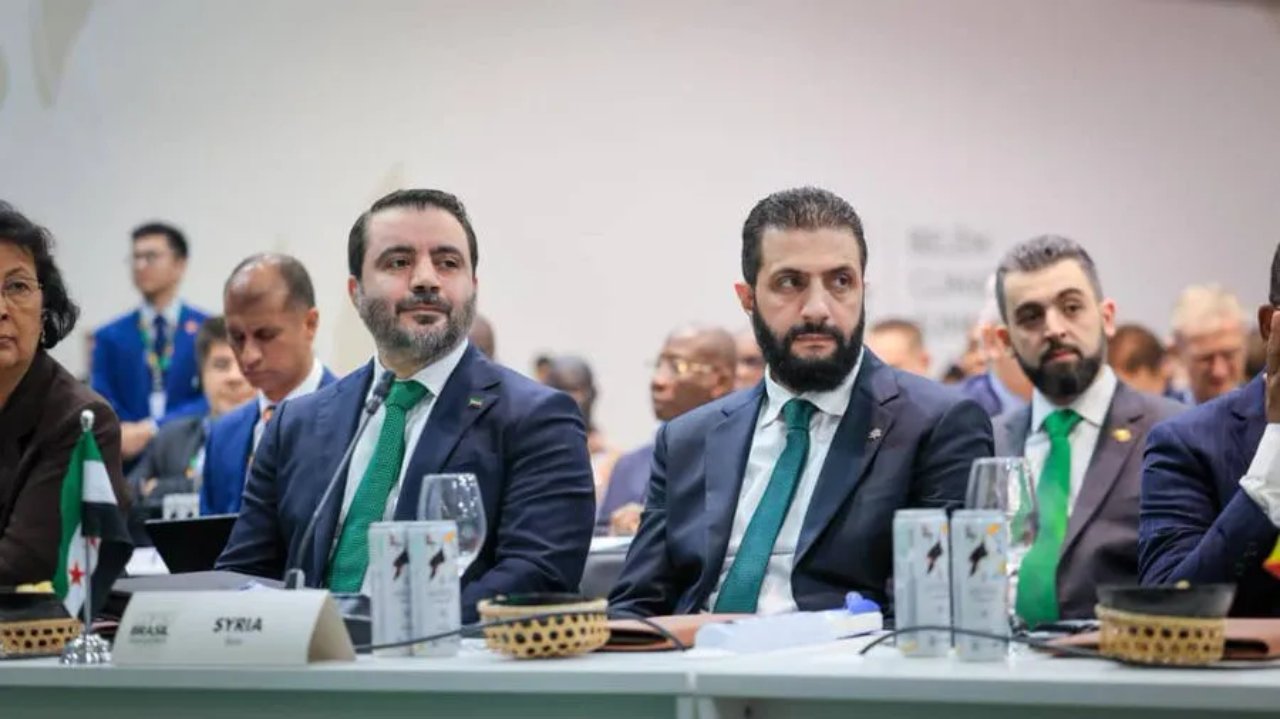 Suriye ile İsrail masaya oturdu: Şam yönetimi kırmızı çizgiyi çekip ilk şartı açıkladı!