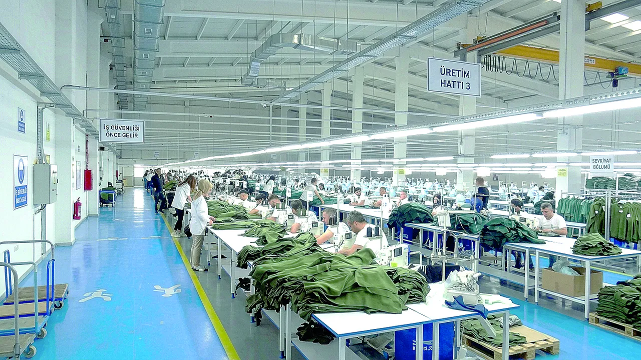 Üretim ve istihdam teminat altında! Tekstil ve hazır giyime 8,58 milyar lira destek