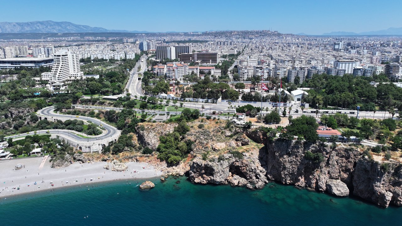 Antalya'da 10 milyar liralık hazine arazisi vurgunu! Gözaltılar arasında tapu müdürü ve muhtarlar da var