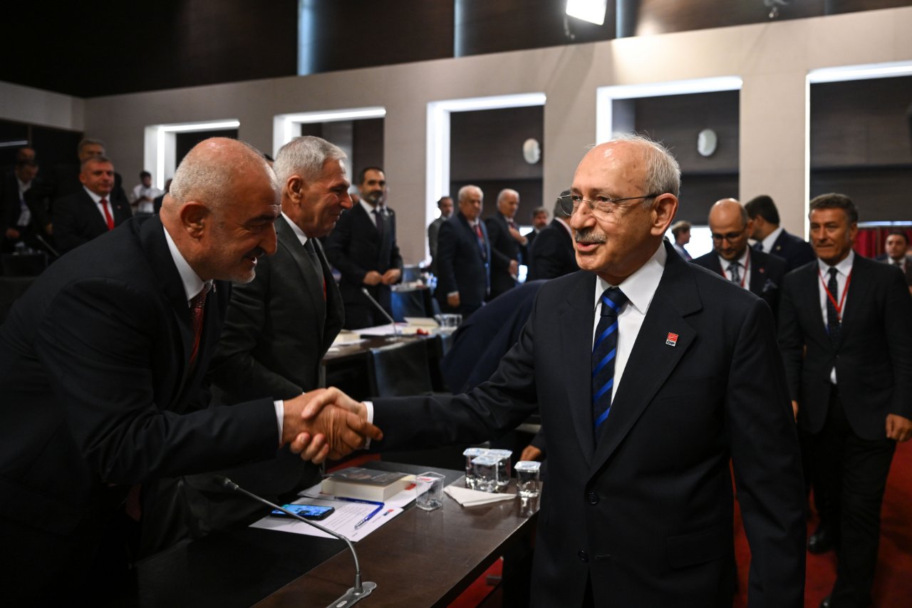 CHP lideri Kılıçdaroğlundan il başkanlarına talimat: Ayrılanlarla tartışmaya girmeyin