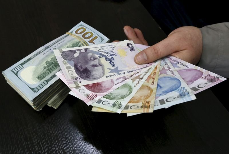 Faizde 6 ay sonra bir ilk! Dolar nasıl etkilenecek?