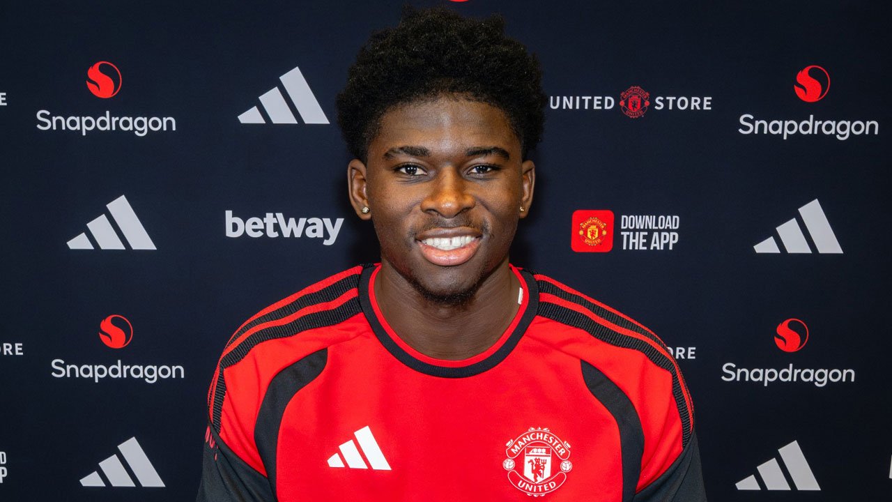 Manchester United'dan 70 milyon sterlinlik transfer