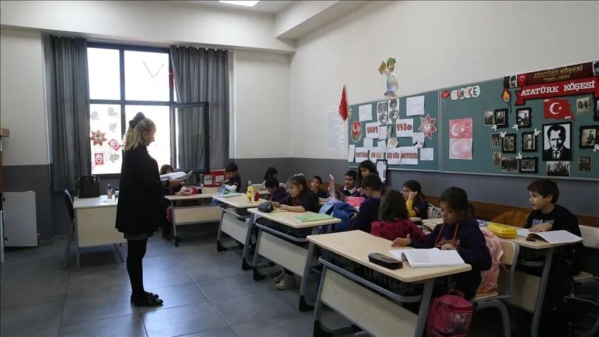 Okullar ne zaman açılacak, kaç gün kaldı? 2026-2027 ara tatil, yarıyıl ve yaz tatili tarihleri