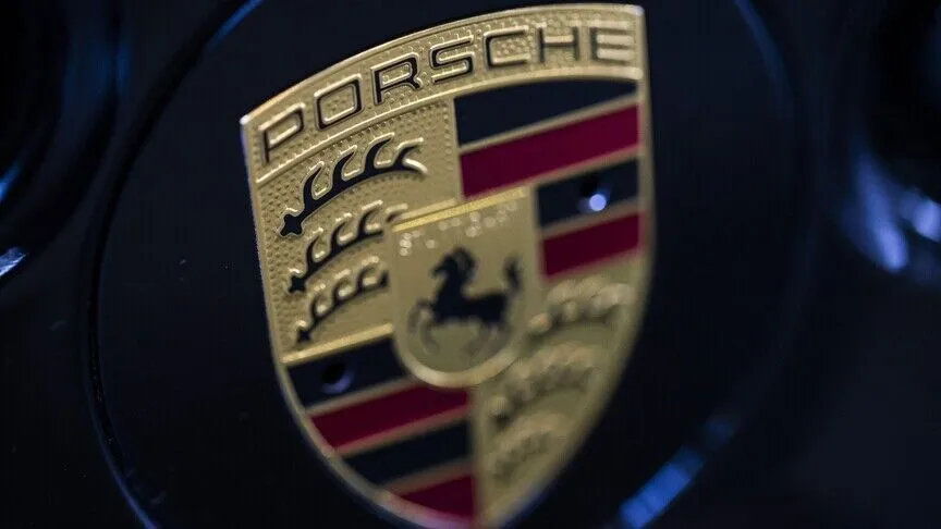 Porschedan dev satış hamlesi! Bünyesindeki şirketi elden çıkarıyor, alıcısı belli oldu
