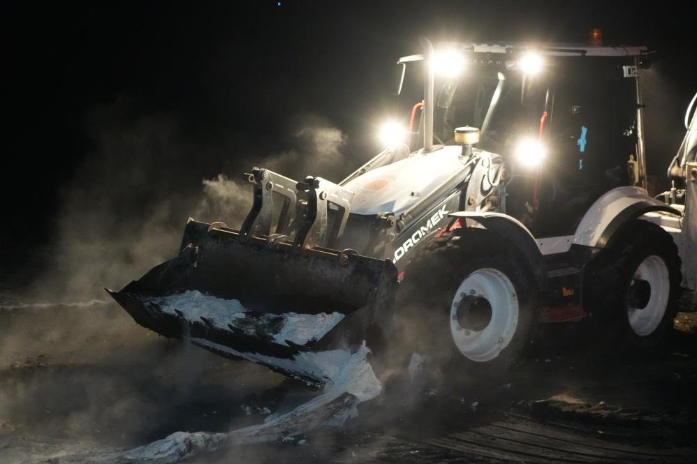 Samsun sahilinde sıcak saatler! Birçok noktada görüldü, ekipler alarma geçti