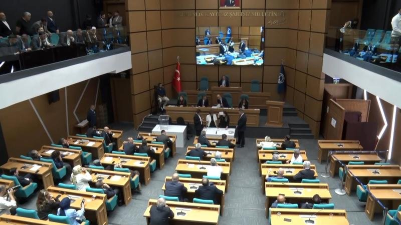 Üsküdar Belediyesi'nde başkanvekili seçimi yenilenecek! AK Parti'nin itirazı kabul edildi