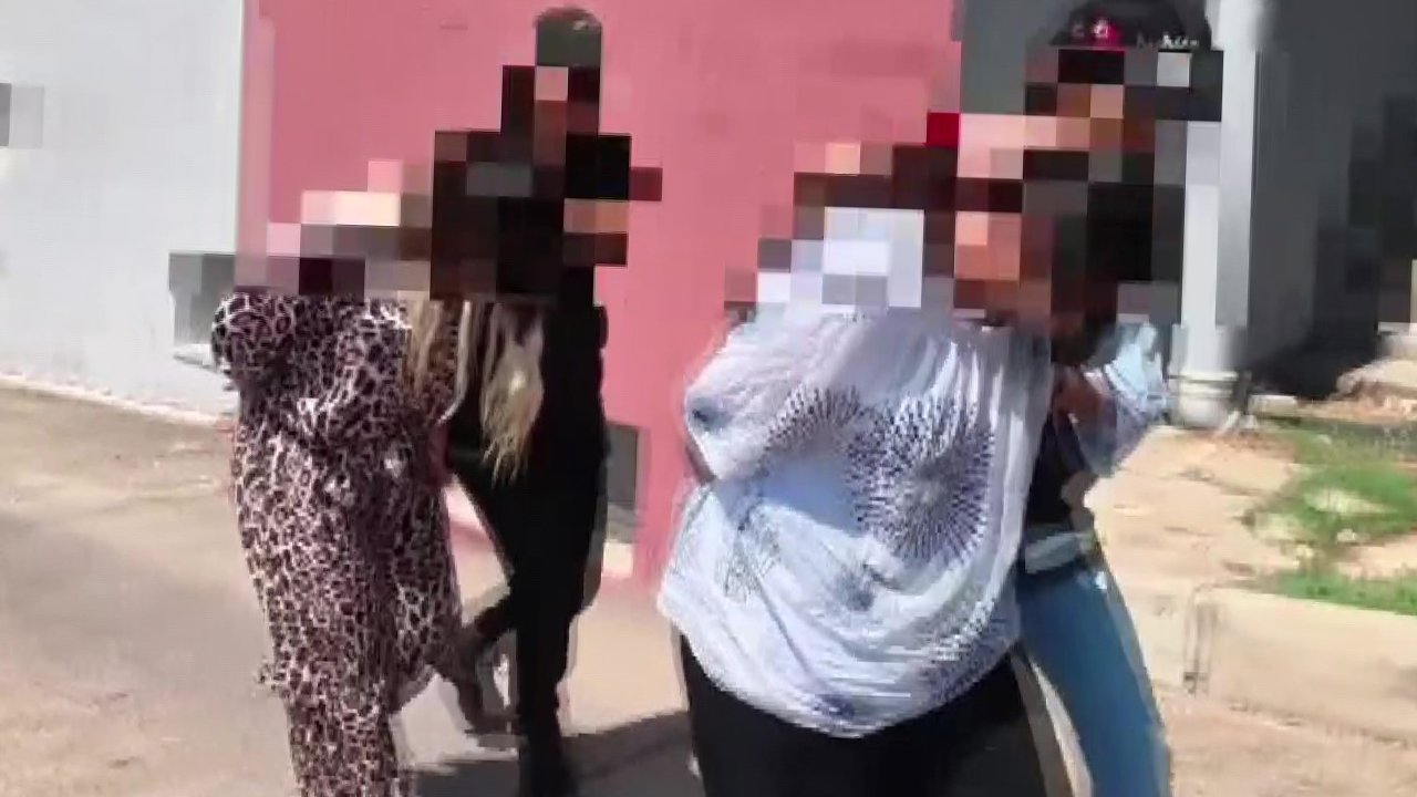 140 tane kapsül yutmuşlar! 2 kadın otogarda kıskıvrak yakalandı