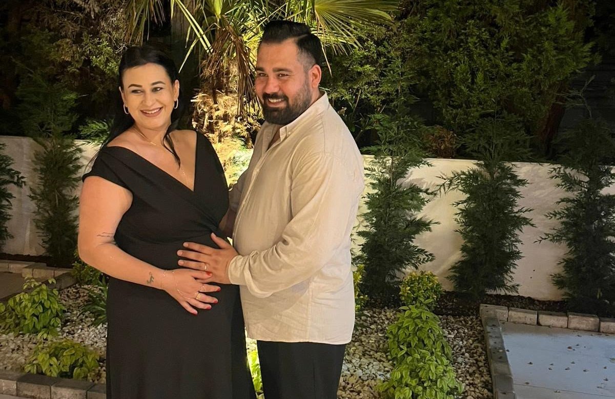 Bir babanın taşıdığı en acı yük! Eşi ve bebeğini aynı gün toprağa verdi
