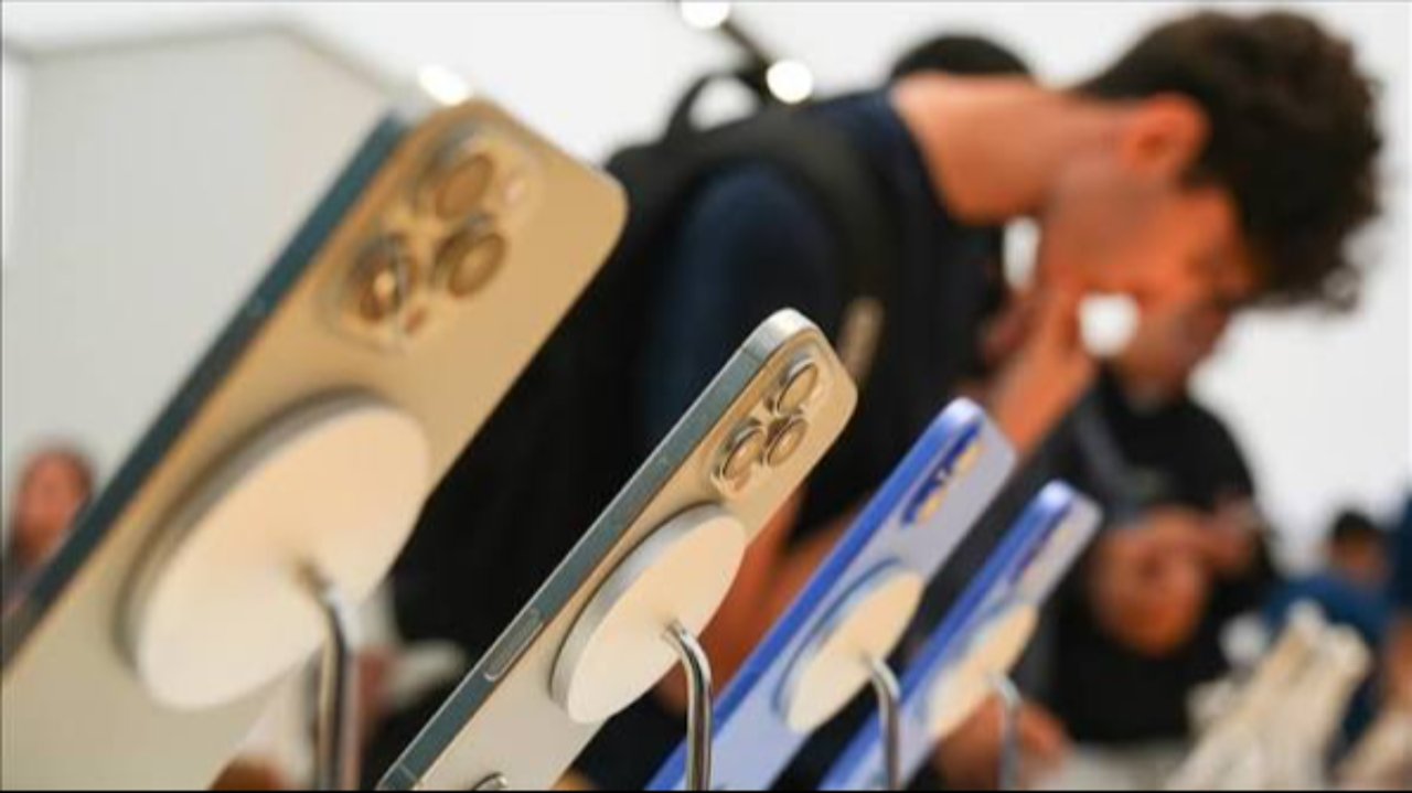 Dünyanın en çok satan telefonu belli oldu! Zirvedeki isim değişmedi
