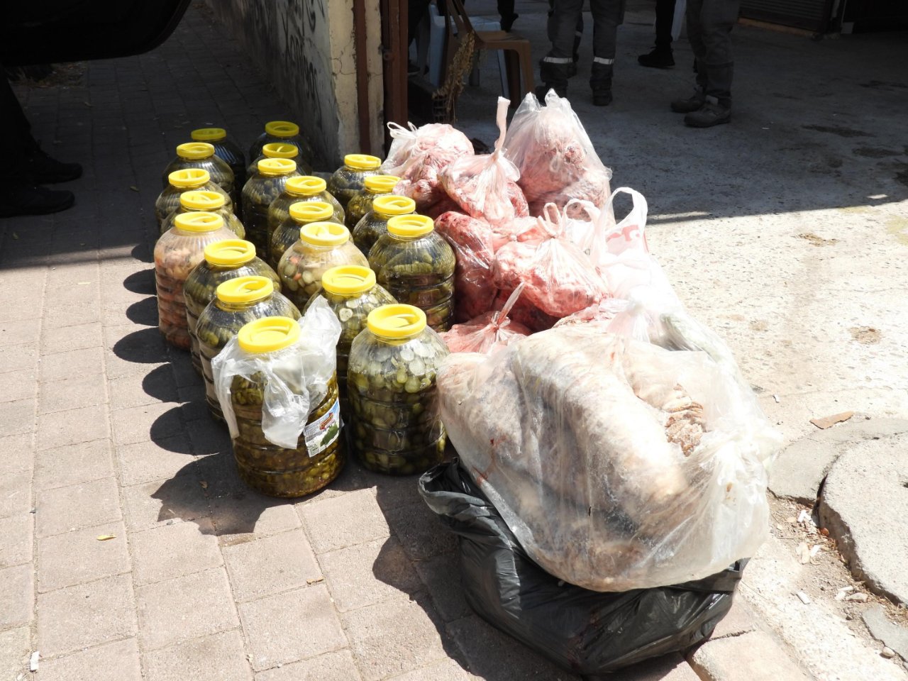 Ne hijyen var ne doğru etiket! 152 kilogram et imha edildi