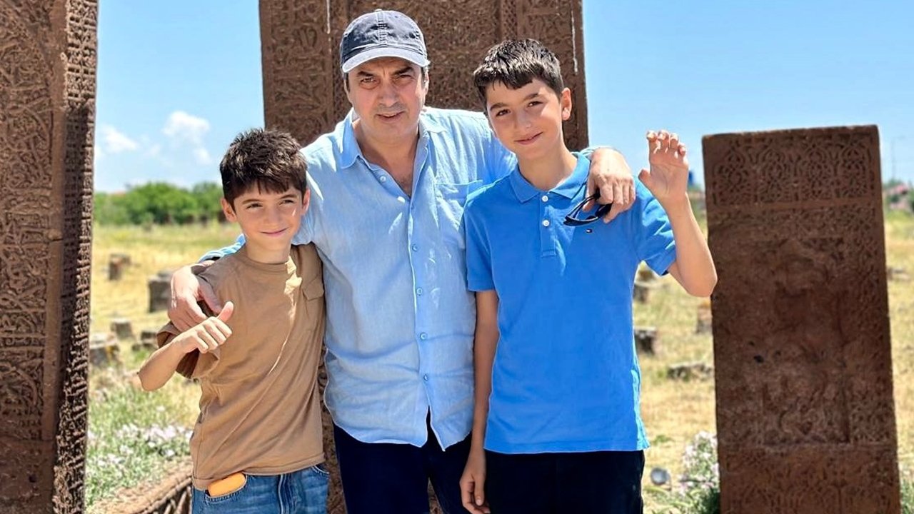 Necati Şaşmaz çocuklarıyla ortaya çıktı! Hayranları ekrana çağırdı