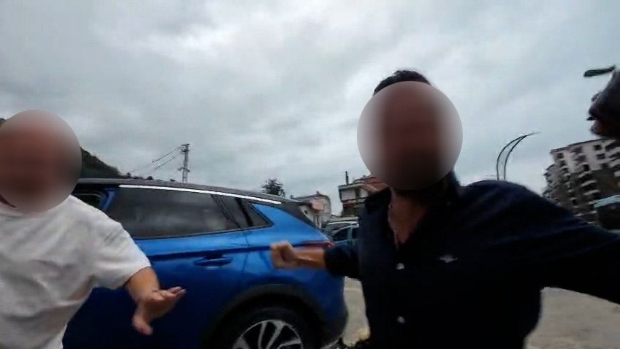 Rize'de bisikletliye saldıran magandalara rekor ceza! 360 bin lira ceza ve 60 gün trafikten men