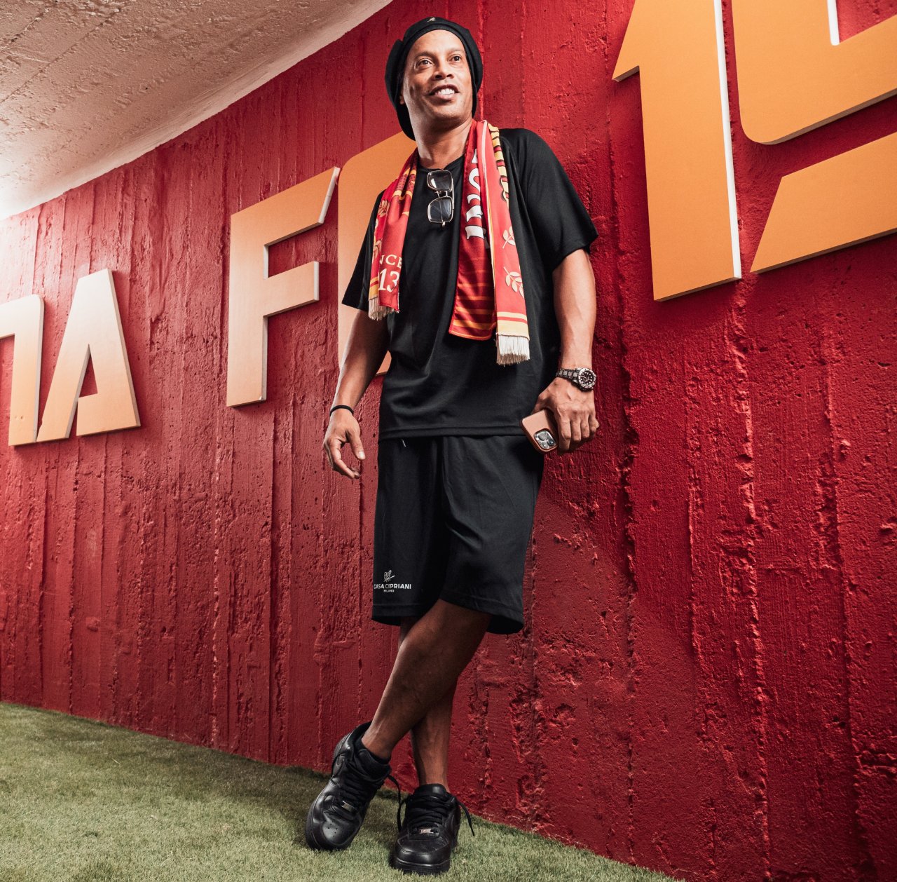 Ronaldinho futbola geri mi döndü, hangi takımda? 46 yaşındaki efsanenin yeni kulübü gündemde