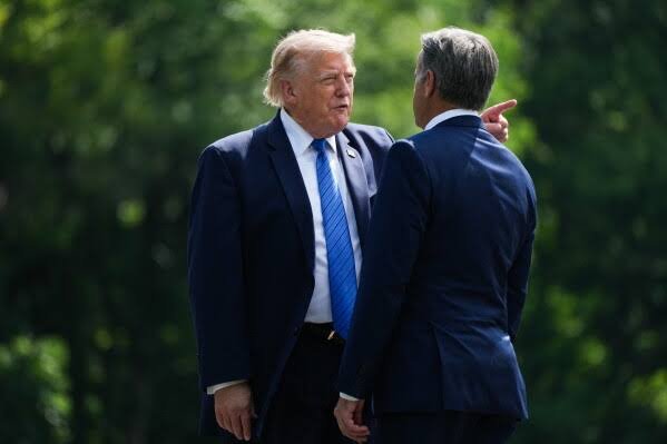 Trump CIA Direktörü'nün Moskova ziyareti hakkında gerçeği açıkladı! "Sonuçları olabilir"