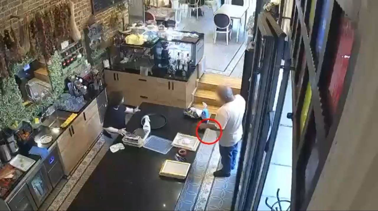 Beyoğlu'ndaki hırsızlık kamerada! Kimliği tespit edilen şüpheli cezaevine gönderildi