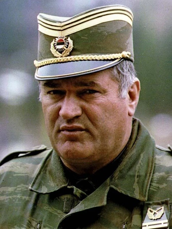 ‘Bosna Kasabı’ olarak bilinen Ratko Mladiç öldü!