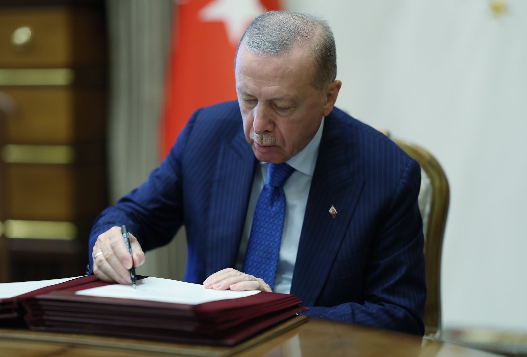 Cumhurbaşkanı Erdoğan imzaladı! 7 kişinin mal varlıklarıyla ilgili yeni karar