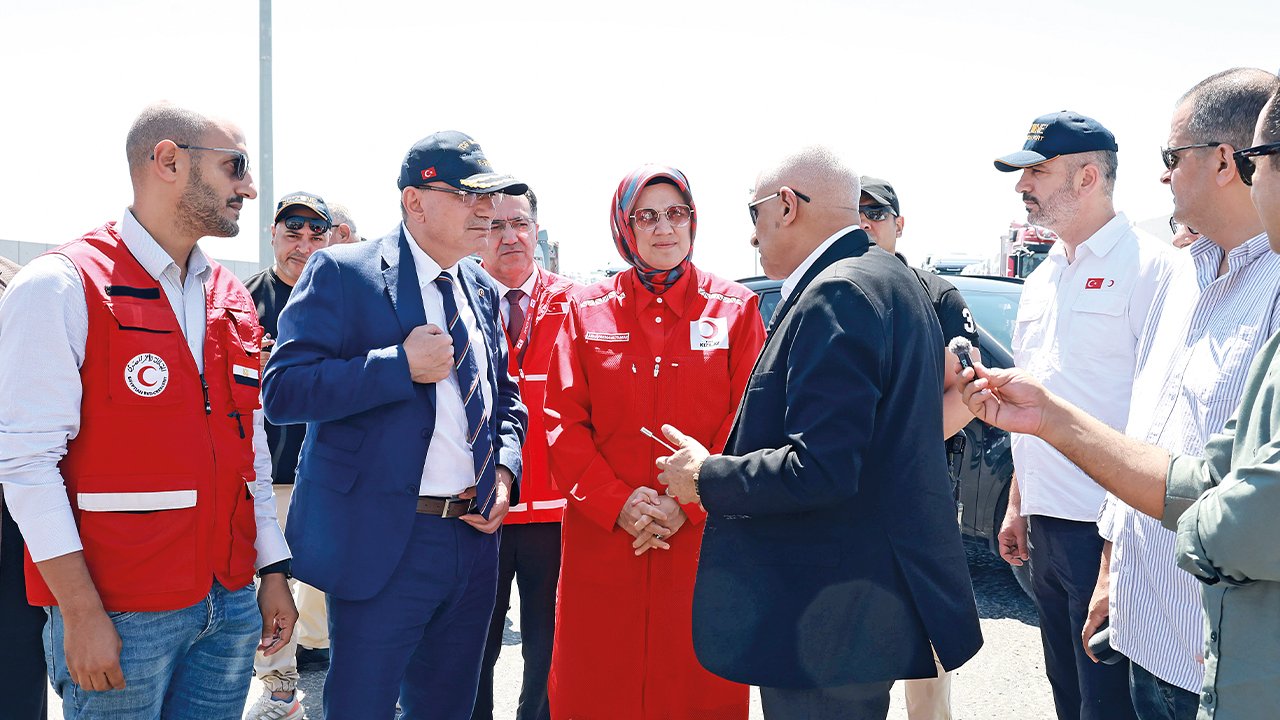 Gazze için yola çıkan insani yardımlar kapıda kaldı: 600 tır sözü verildi sadece 100’ü girebiliyor